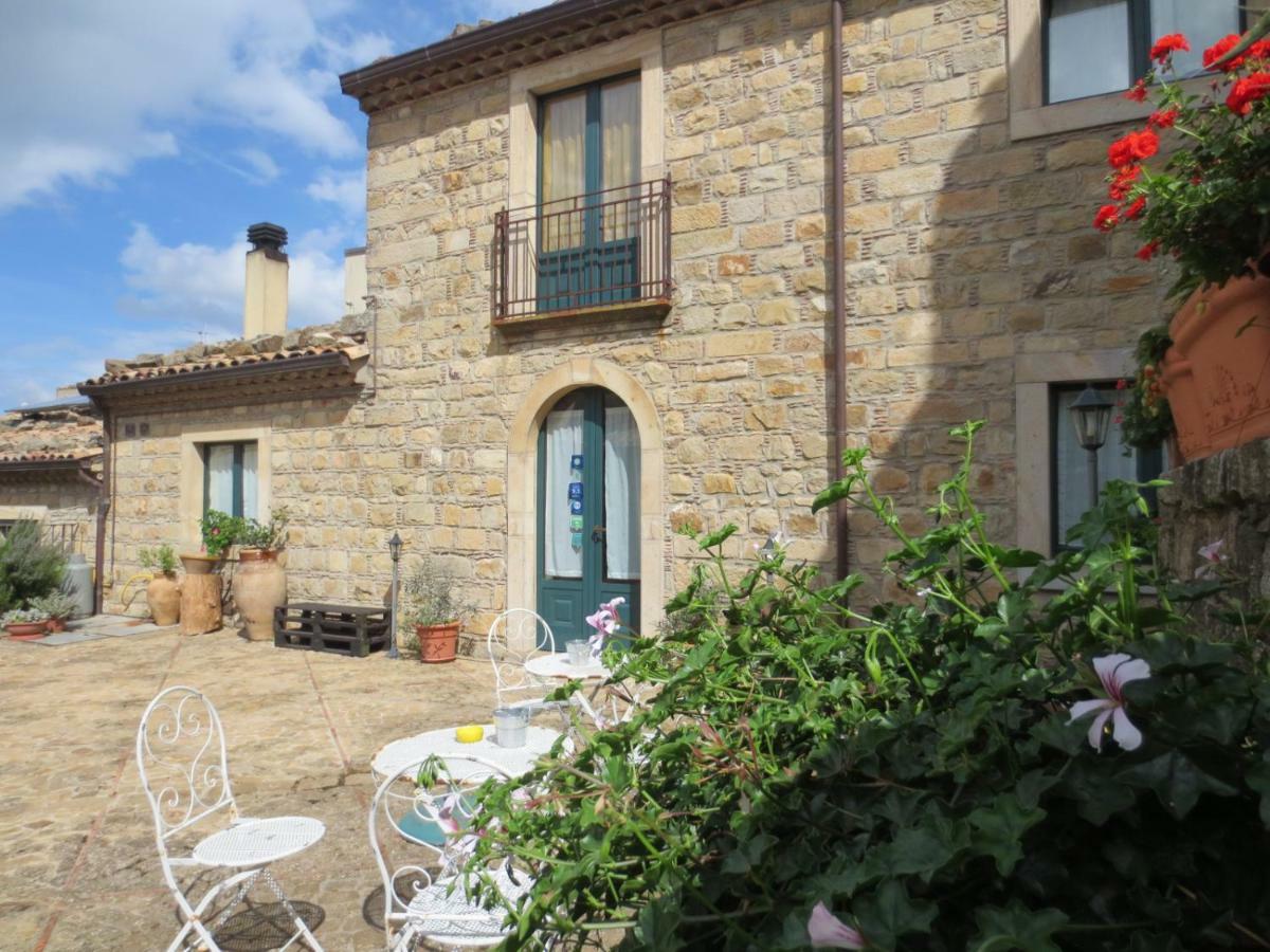 La Carretteria Guest House Mistretta Exterior photo